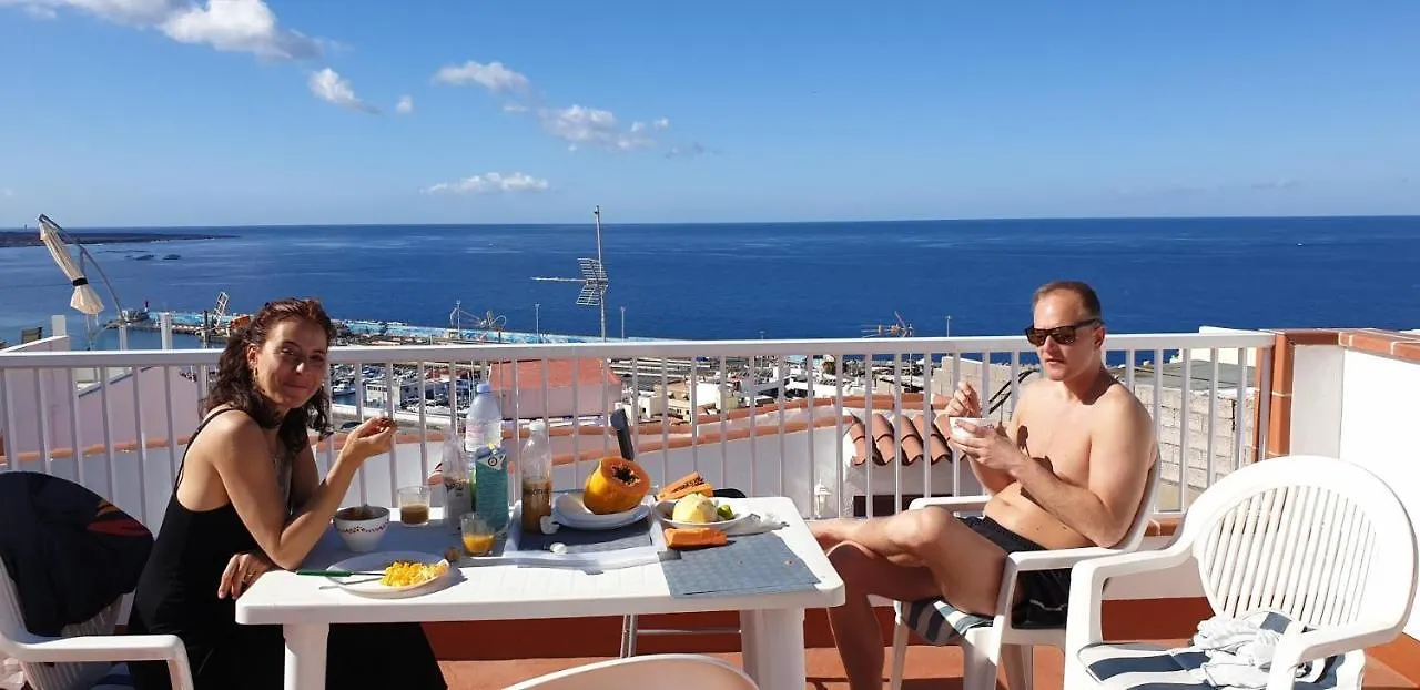 Banana Surf House Hotel Los Cristianos  0*, Los Cristianos (Tenerife) Spain