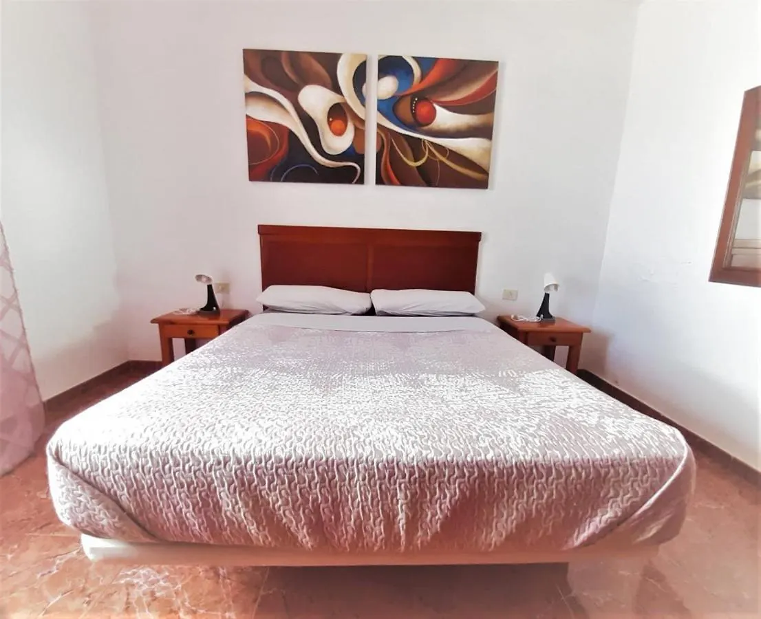 Banana Surf House Ξενοδοχείο Los Cristianos  0*, Los Cristianos (Tenerife)
